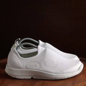 Oofos Shoes Mens SZ 10 White Oomg Sport Low Recovery Comfort Walking Athleisure